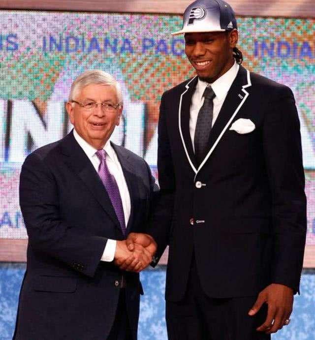 《王者荣耀》龙年限定皮肤“龙祐千载”CG！除夕上线