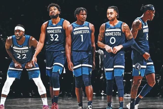 这个59岁的胖子，还在表演“蝎子摆尾”