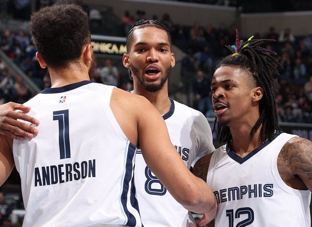 NBA常规赛冲刺，湖人3月能否挤进前八？