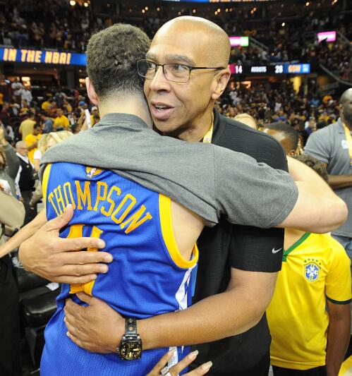 补时阶段头球绝平 浙江队2-2战平上海海港