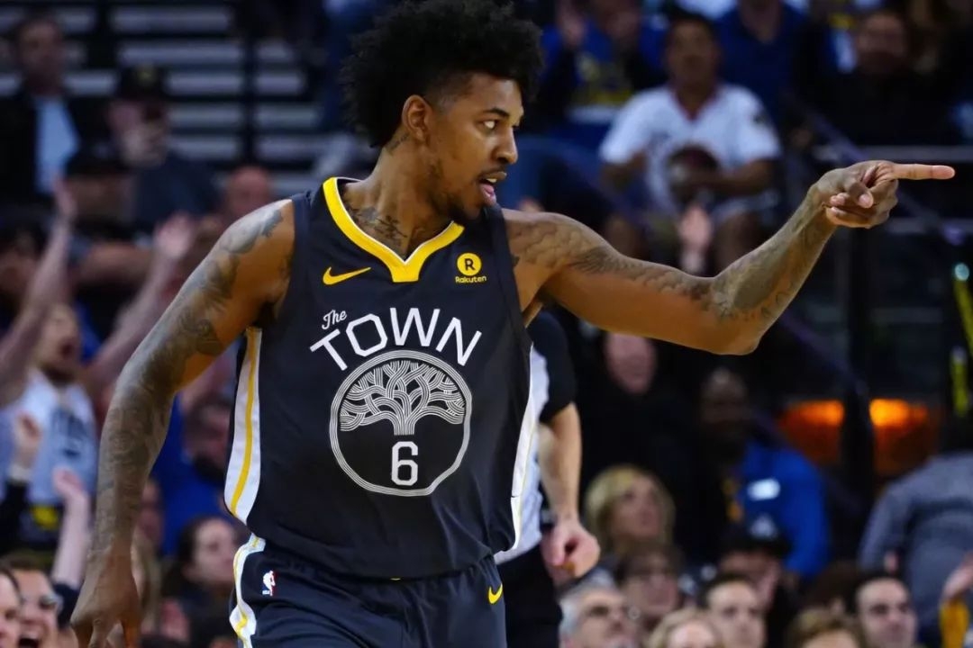 因角色立绘过于性感！《棕色尘埃2》韩版评级改为19+